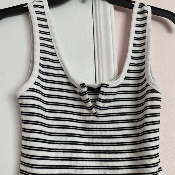 Black & White Striped Ribbed V-Neck Bodysuit - Picture 3 of 9
